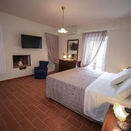 Dimora La Cucchiara - Pool - Garden - Parking- Porto Selvaggio *